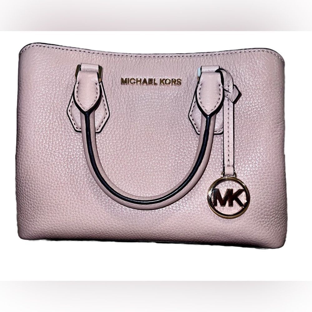 New with Tags! Authentic Michael Kors Camille Small light Pink Satchel hand bag